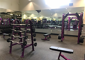 Planet Fitness Hartford Hartford Gyms image 1