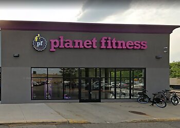 Planet Fitness Minneapolis Minneapolis Gyms image 1