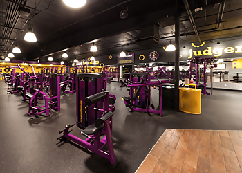 Planet Fitness Riverside Riverside Gyms image 1