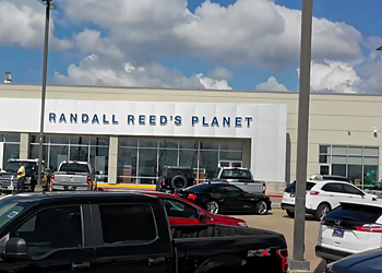 Randall Reed's Planet Ford 635 Garland Car Dealerships image 1