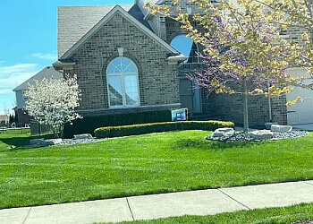 Warren Landscaping Companies Platinum Lawn Service & Landscaping