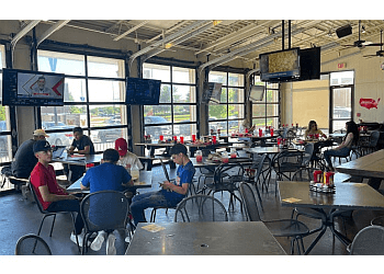 3 Best Sports Bars in Arlington, TX - Expert Recommendations