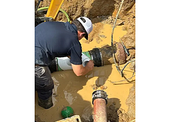 Plumber For Hire - Shreveport, LA Plumbers - Team Working Image