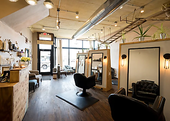 Pompadour A Lifestyle Salon - Minneapolis, MN Beauty Salons - Salon Interior Image