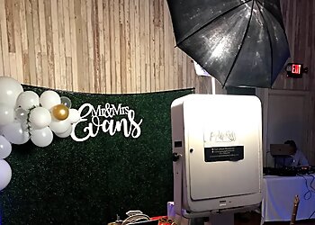 Montgomery Photo Booth Companies PopUpRazzi Photobooth