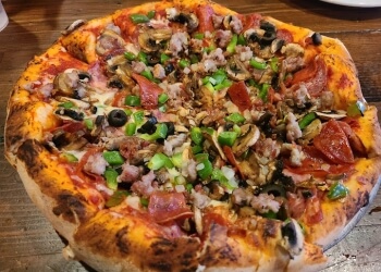 Popolo's Pizza Fresno Pizza Places