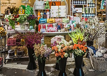 Aurora Florists Poppy & Pine