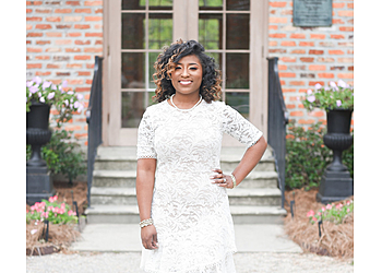 Poshed and Peachy Baton Rouge Wedding Planners image 1