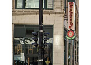 Milwaukee Sandwich Shops Potbelly Sandwich Shop