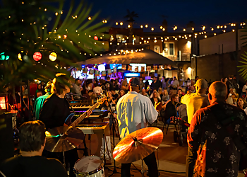 Naperville Night Clubs Potter's Place