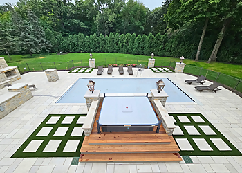 Milwaukee Pool Services Premier Pools