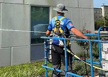 Gainesville Window Cleaners Pure Wave Exterior Cleaning LLC