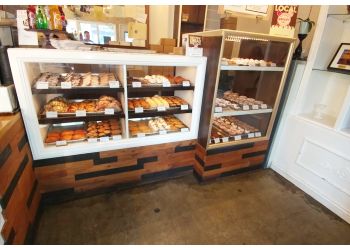 3 Best Bakeries in Sacramento, CA - Expert Recommendations