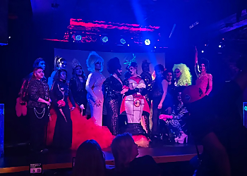 Newark Night Clubs QXT's Night Club