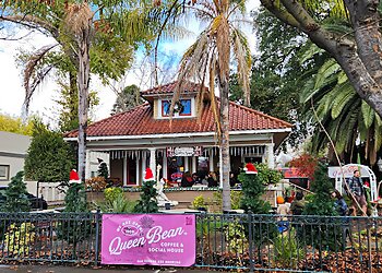 Modesto Cafe Queen Bean Coffee House