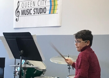 Cincinnati music school Queen City Music Studio LLC