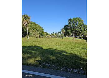 Fort Lauderdale Lawn Care Services Quick Trimms Lawn Care LLC.