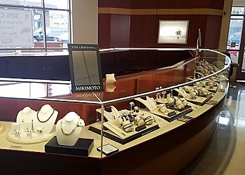 St Paul Jewelry R.F. Moeller Jeweler