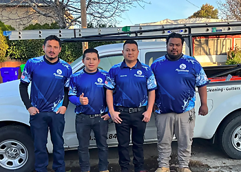 Hayward Window Cleaners R Sparkling Solution LLC