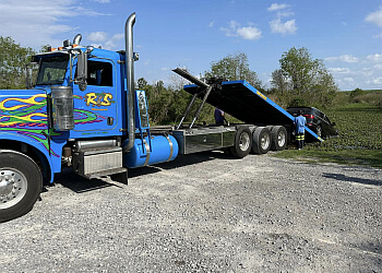 R & S Towing