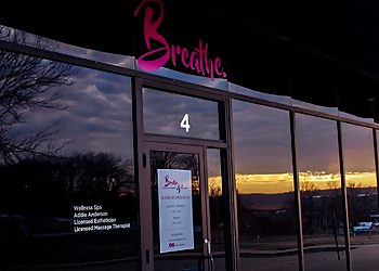 Des Moines Physical Therapists Rachel Gage, PT, DPT - BREATHE. PHYSICAL THERAPY & WELLNESS