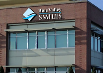 Overland Park Cosmetic Dentists Rachel Karabas, DDS - BLUE VALLEY SMILES