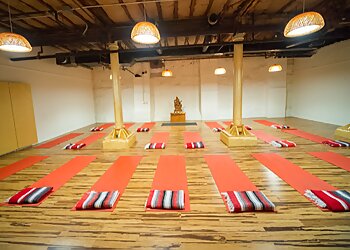 Boston Yoga Studios Radiant Yoga Boston