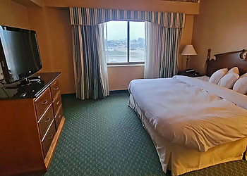 Cedar Rapids Hotels Radisson Hotel Cedar Rapids