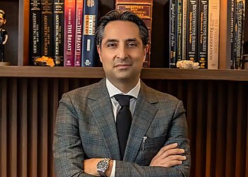 Rady Rahban, MD Los Angeles Plastic Surgeon image 1