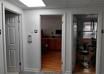 Raju Patel, DDS - ROSA DENTAL CENTER - Elizabeth, NJ Dentists - Clinic Interior Image