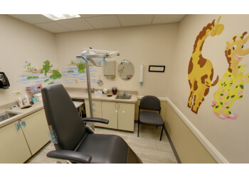 Ventura Dentists Ramtin Riahi, DDS - WOODSIDE DENTAL CARE