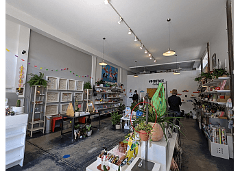 San Francisco Gift Shops Rare Device