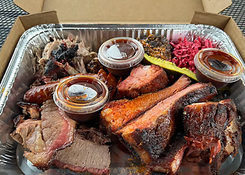 Columbus Food Trucks Ray Ray's Hog Pit