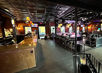 New Orleans Night Clubs Razzoo Bar & Patio