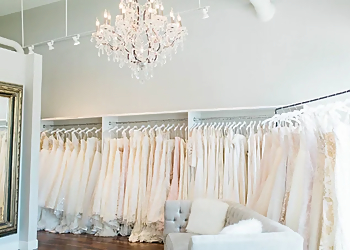 Ready or Knot Wedding Chic - Omaha, NE Bridal Shops - Business Interior Image
