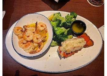 Red Lobster Cedar Rapids Seafood Restaurants image 1