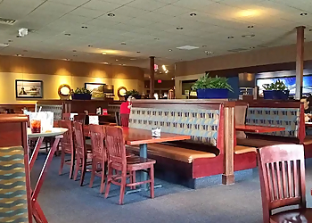 Red Lobster - Omaha, NE Seafood Restaurants - Restaurant Exterior Image