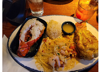 Peoria seafood restaurant Red Lobster