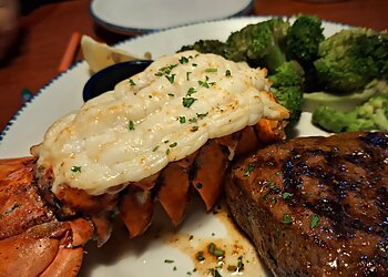 Red Lobster Honolulu Honolulu Seafood Restaurants image 1