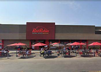 Visalia American Restaurants Red Robin Gourmet Burgers and Brews Visalia