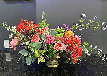 Red Square Flowers - Madison, WI Florists - Floral Arrangement Image