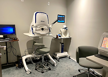 Orlando Pediatric Optometrists Regina Tran, OD - TRANSCENDING EYE CARE