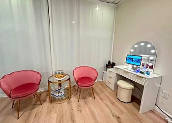 Relaxing Scalp Spa - Sunnyvale, CA Spas - Salon Interior Image