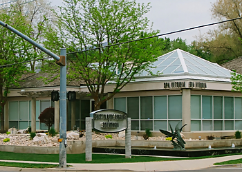 Salt Lake City Plastic Surgeon Renato Saltz, MD - Saltz Plastic Surgery & Saltz Spa Vitoria