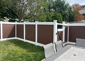 Aurora Fencing Contractors Revamp Fence & Deck