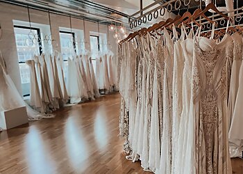 Omaha Bridal Shops Rhylan Lang