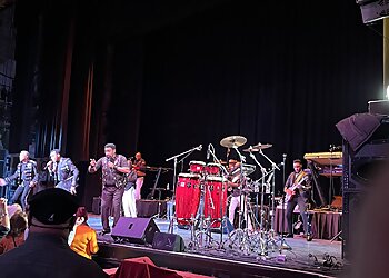 Joliet Places To See Rialto Square Theatre