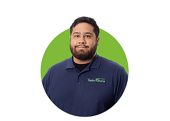 Ricardo Pacheco, PT, DPT - TWIN BORO PHYSICAL THERAPY Newark Physical Therapists