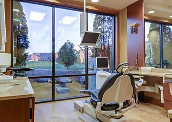 Clarksville Cosmetic Dentists Richard C. Ribeiro, DDS - CLARKSVILLE SMILES