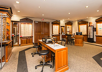 Richard Guzak, OD - ORLANDO EYE ASSOCIATES - Orlando, FL Pediatric Optometrists - Clinic Interior Image